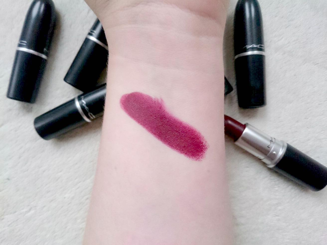 MAC Cosmetics Sin Alice Anne